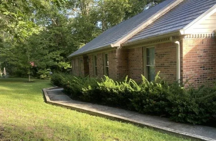 Local yard cleanup service experts serving Manchester, TN - J&H Quality Lawn & Landscaping