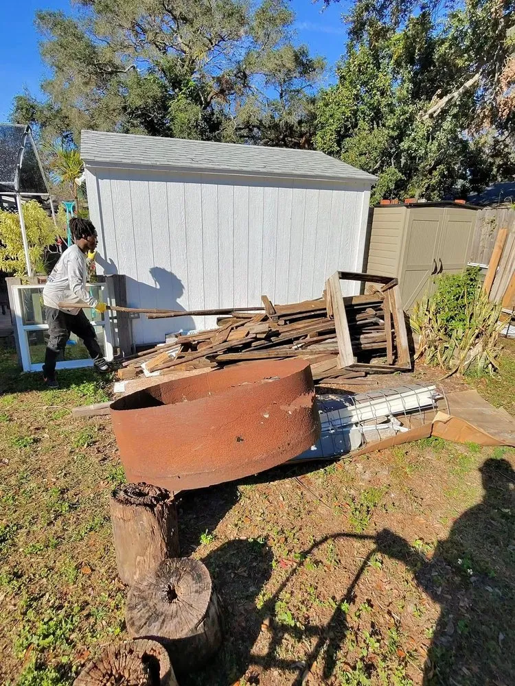 Local yard maintenance experts serving Riverview, FL - J&H Services Junk Removal