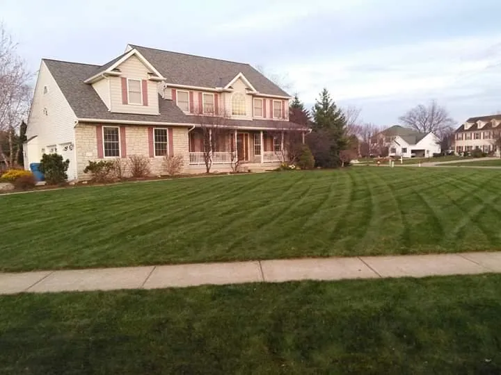 Professional lawn mowing service near you in Elyria, OH by Jhdlawncare & More