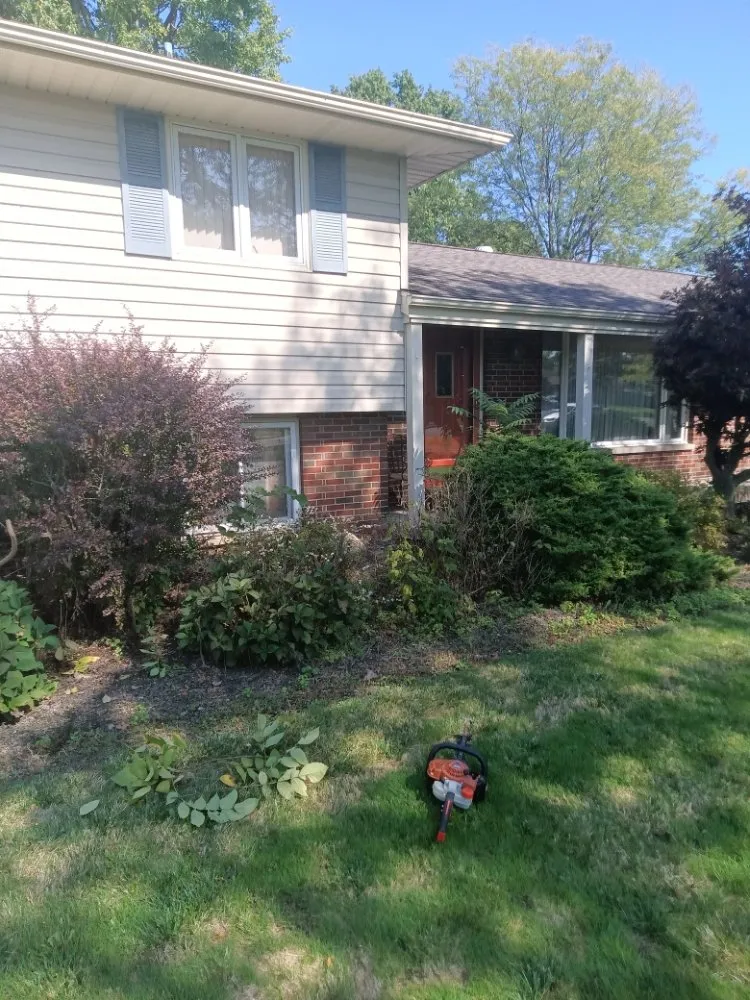 Affordable landscape installation for beautiful yards across Elyria, OH - Jhdlawncare & More