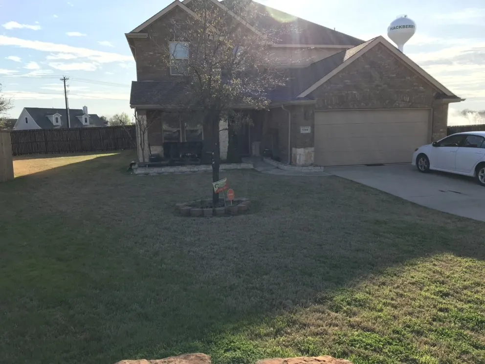 Custom yard maintenance in Frisco, TX by JHerrera’s Lawn Care Service