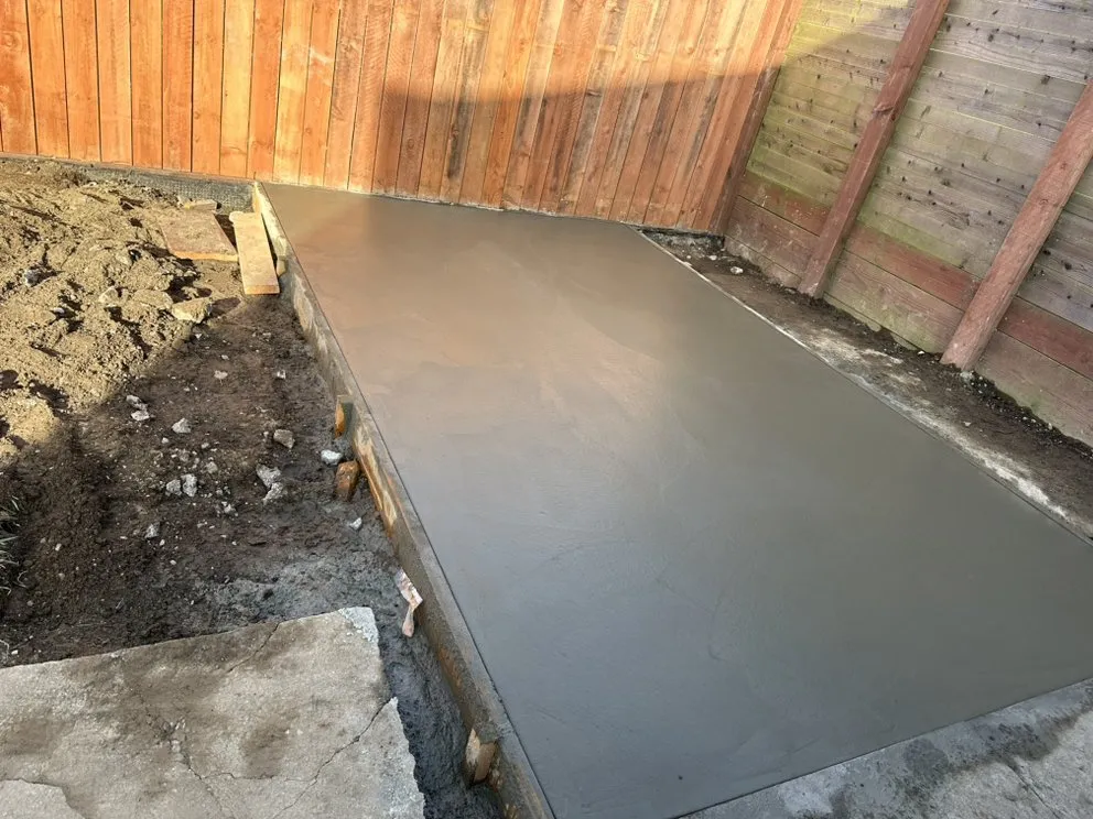 Top-rated lawn mowing service for year-round maintenance in Daly City, CA by Jhonix Handyman