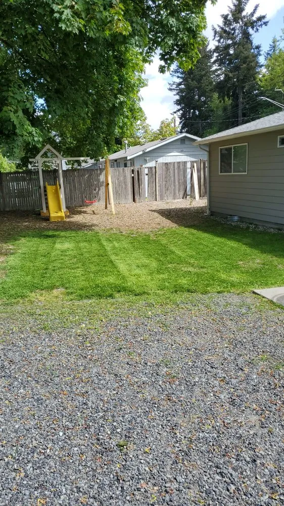 Affordable yard maintenance in Mill Creek, WA - Jhon's Cleaning Services