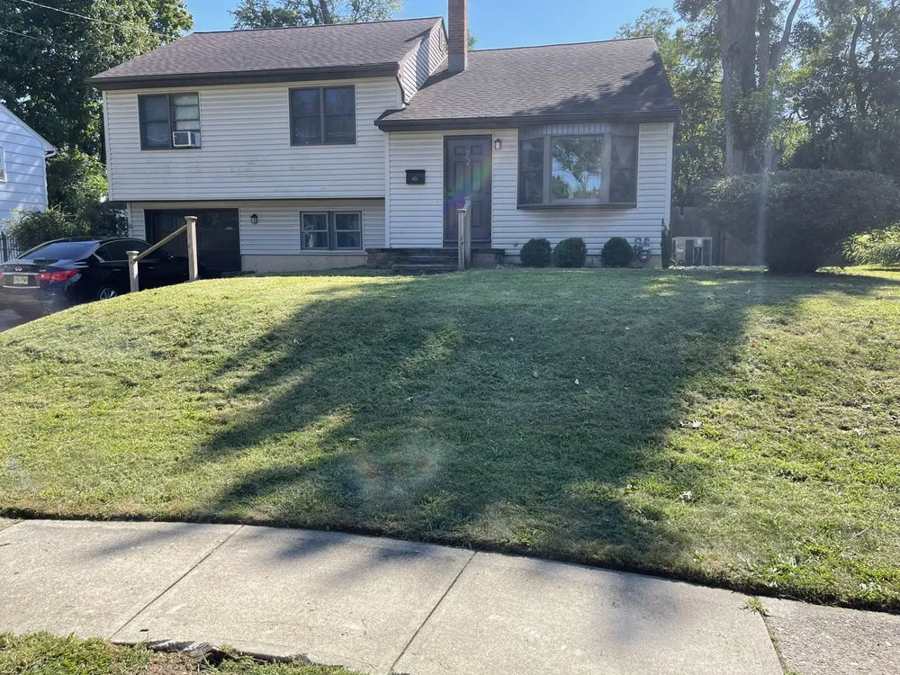 Custom residential landscaping for homes in Camden, NJ by Jhon’s Landscaping