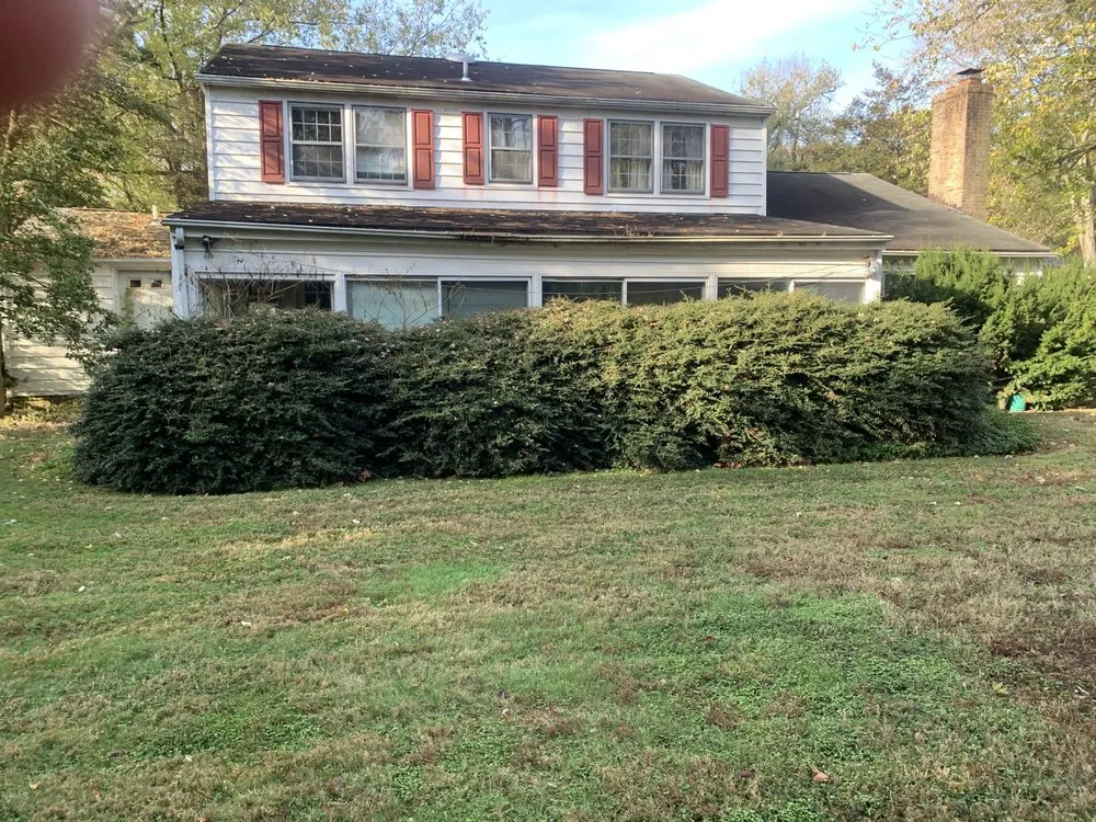 Reliable lawn mowing service for residential properties across Fort Myers, FL - Jhw Contracting