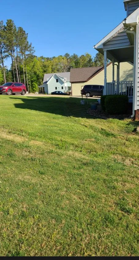 Trusted lawn mowing service in Laurens, SC - J&I Landscaping