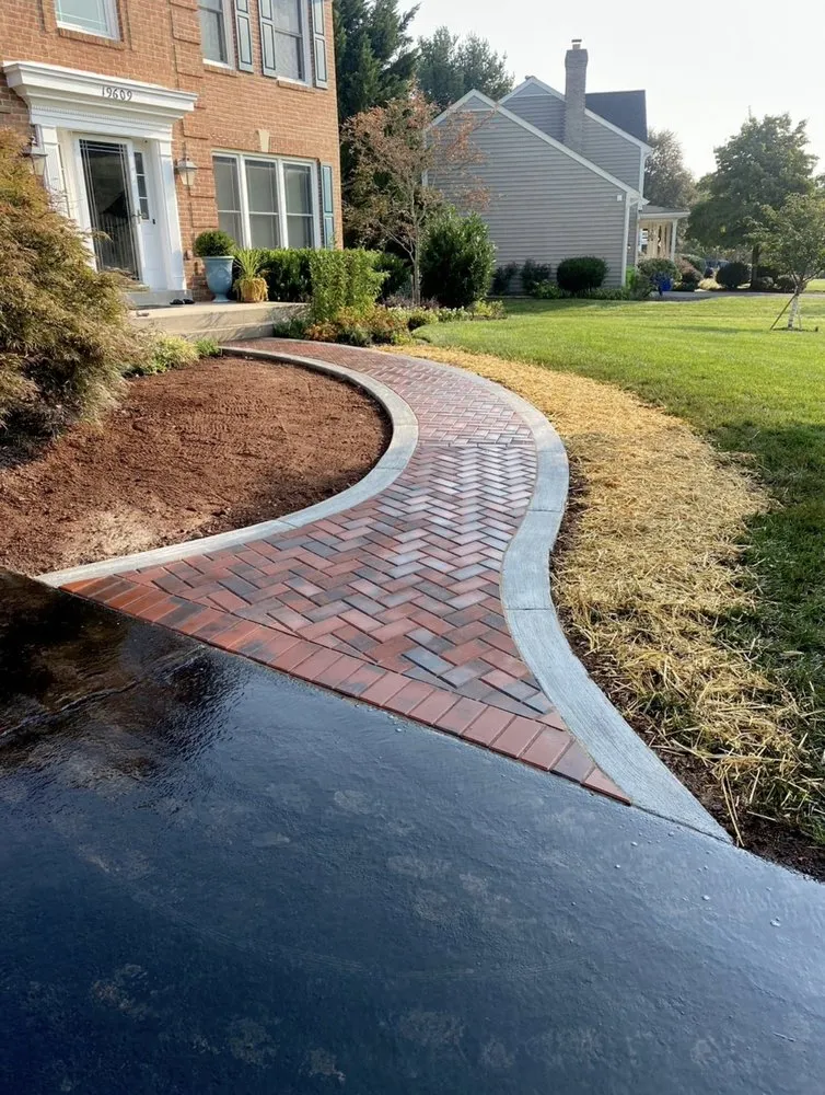 Reliable yard cleanup service for homes in Gaithersburg, MD by J.I.F Landscaping