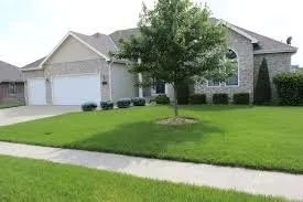 Local landscape design near you in Lafayette, LA by JIL Lawn Care Service