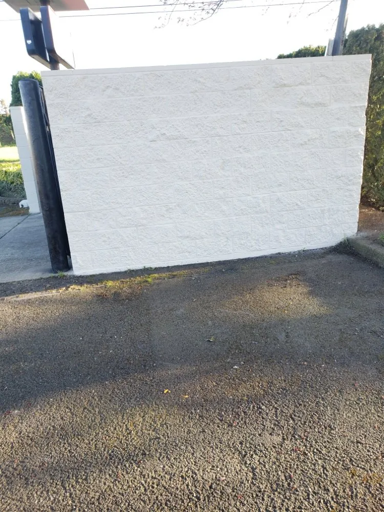 Local yard cleanup service experts serving Eugene, OR - Jim Handy Renovation & Handyman Services