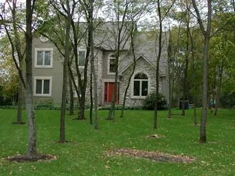 Custom outdoor landscaping for beautiful yards in Dillsburg, PA by Jim Miller Custom Builders