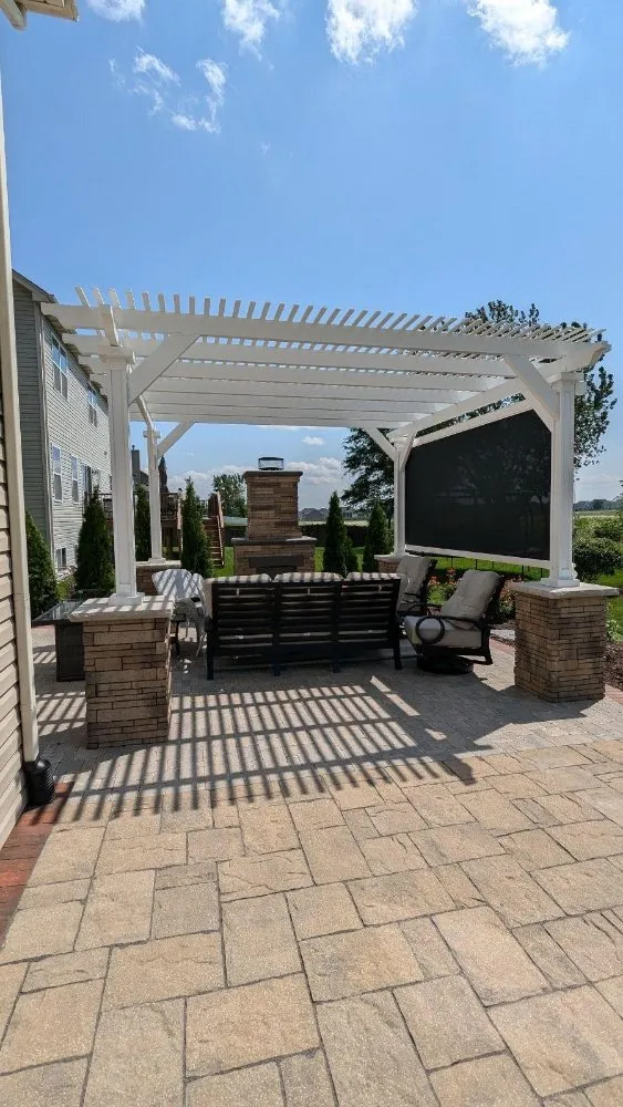 Professional yard maintenance in Plainfield, IL - Jim Phelps Landscape