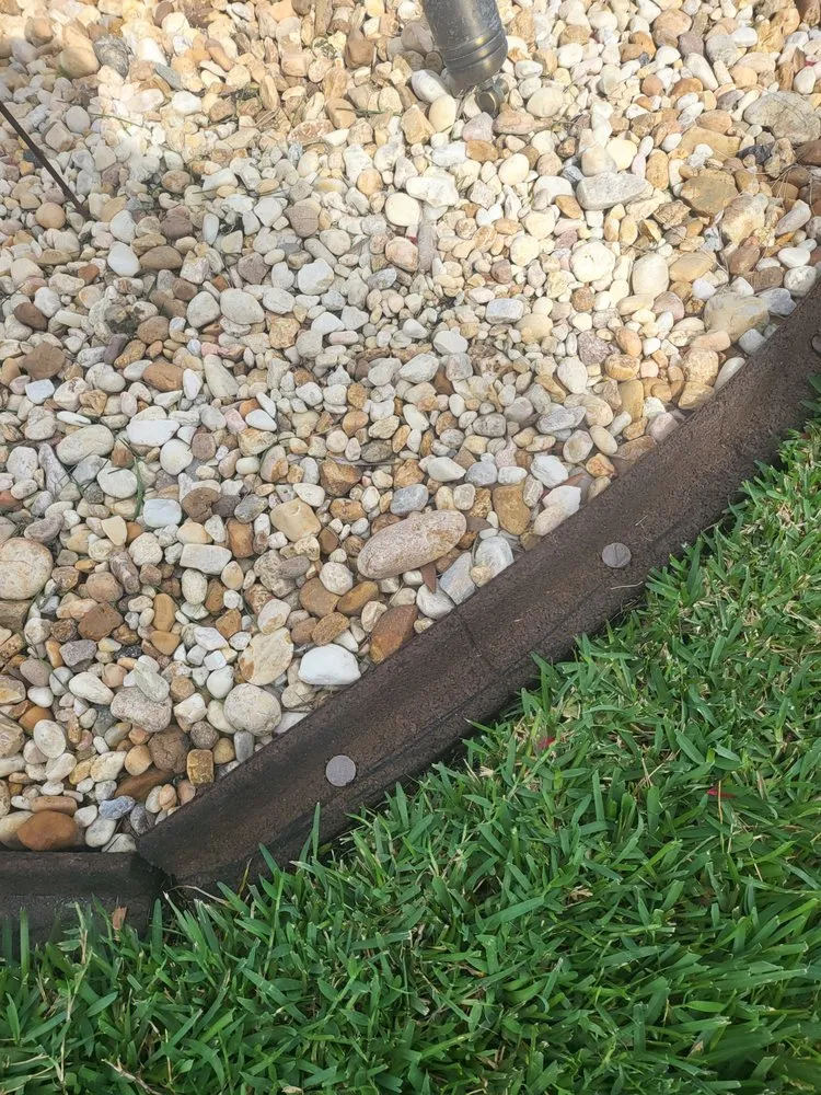 Affordable residential landscaping experts serving Clearwater, FL - Jim Simmons Lawn Care & Landscaping