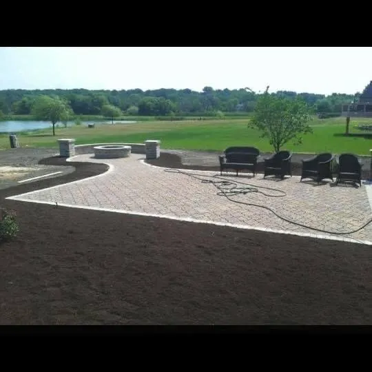 Expert garden landscaping experts serving Elgin, IL - Jim Verhaeghe & Sons Landscaping
