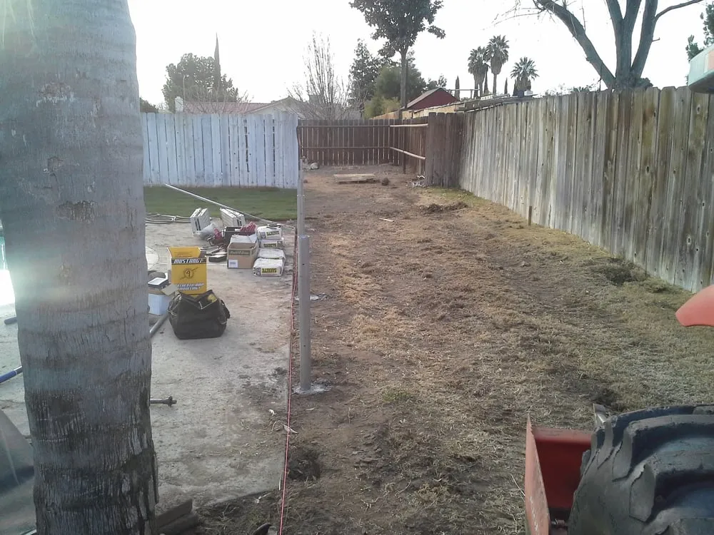 Custom lawn mowing service for residential properties in Bakersfield, CA by Jim Woodson Gardening Services