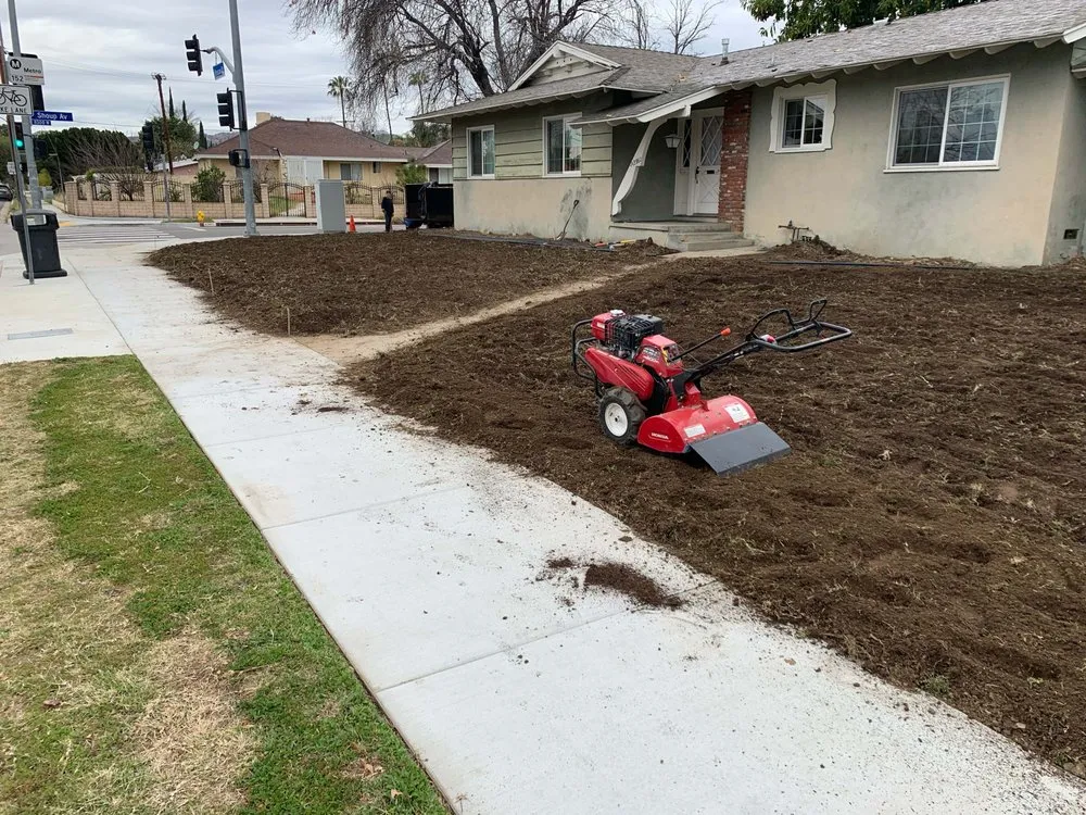 Reliable yard maintenance for residential properties across Santa Clarita, CA - Jimenez E Landscape