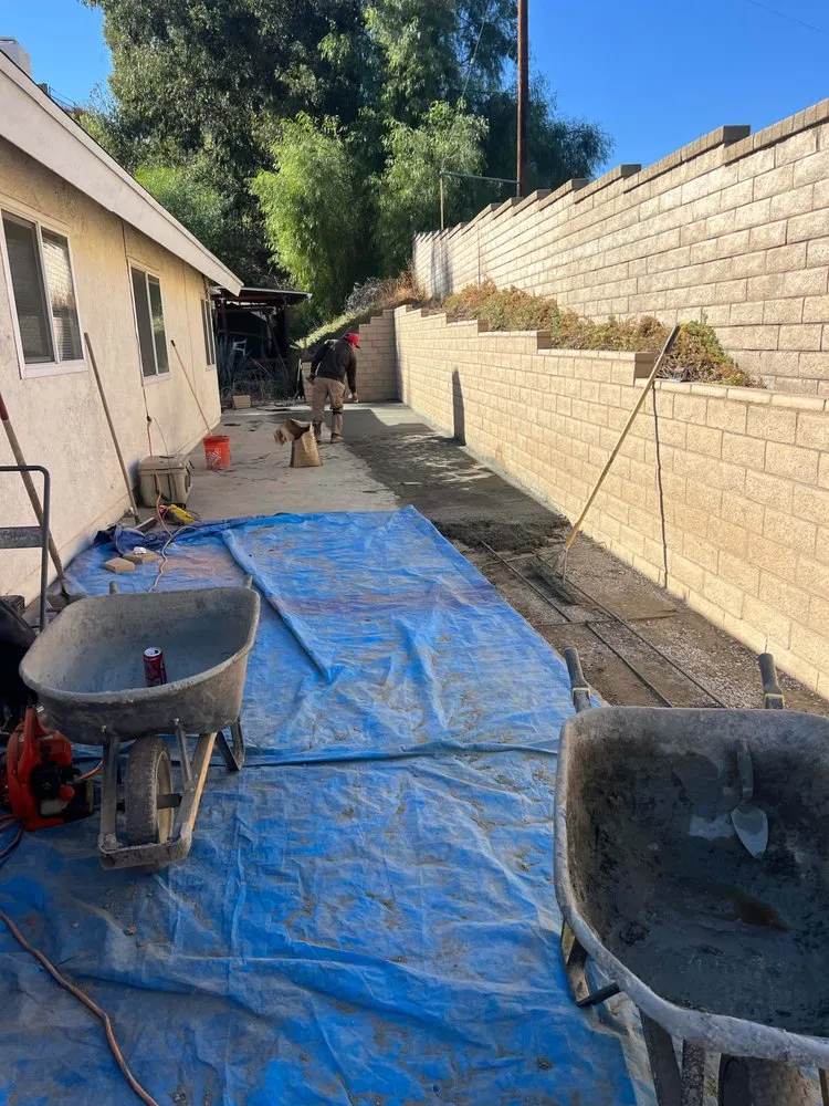 Trusted outdoor landscaping for beautiful yards in Santa Clarita, CA by Jimenez E Landscape