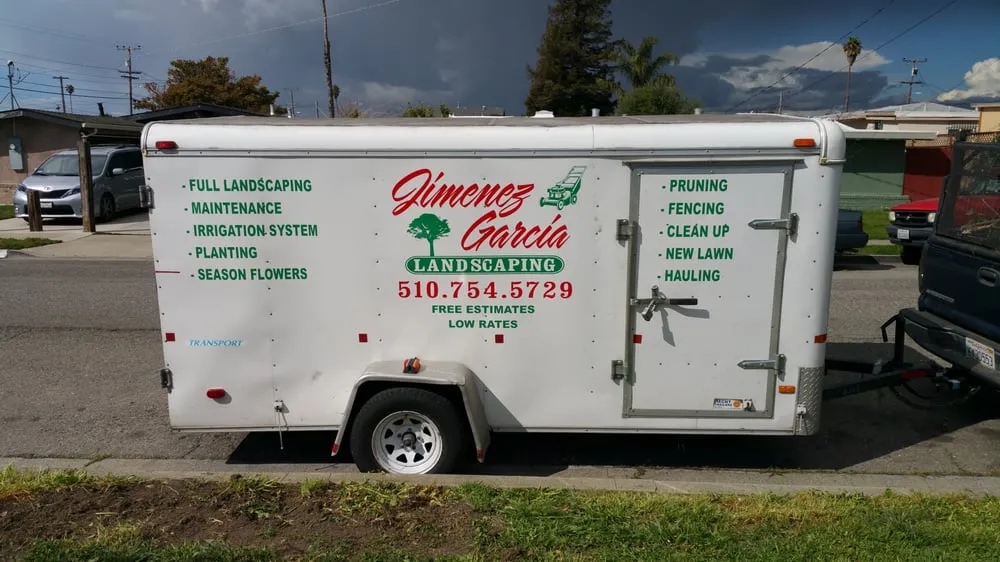 Reliable yard cleanup service for year-round maintenance in Hayward, CA by Jimenez Garcia Landscaping