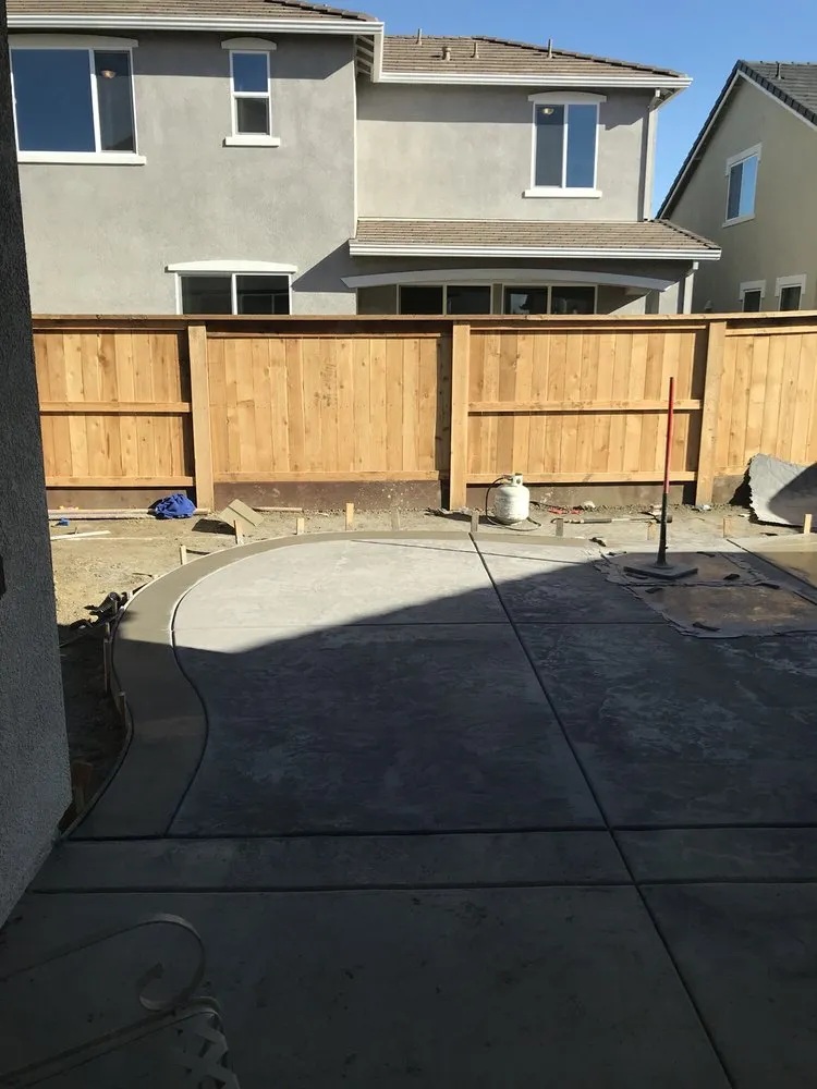 Professional yard maintenance for residential properties in Yolo, CA by Jimenez Landscape