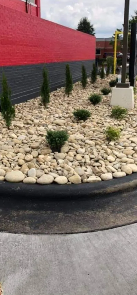 Custom landscaping services in Greenville, NC - Jimenez Landscaping And Lawn Maintenance