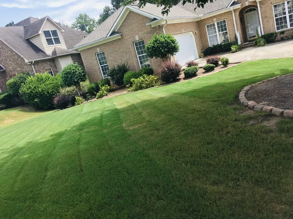 Trusted garden landscaping for beautiful yards in Birmingham, AL by Jimenez landscaping