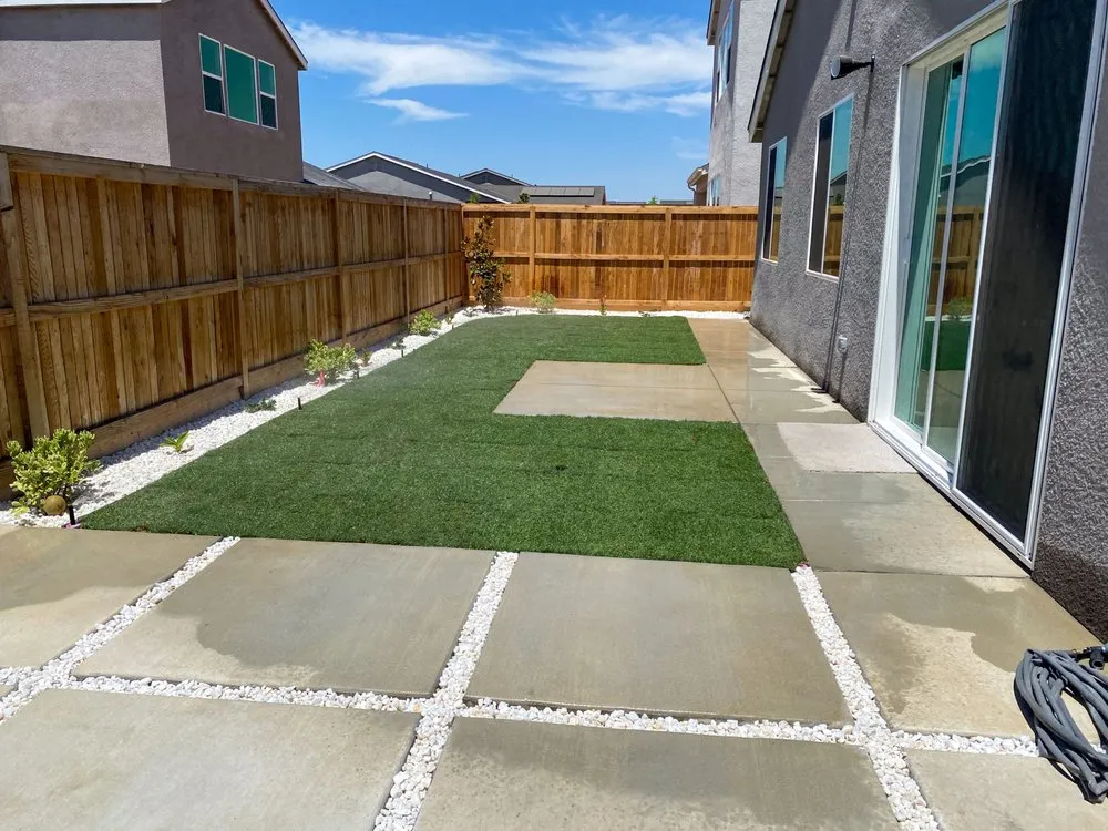 Top-rated lawn mowing service in Taft, CA - Jimenez Landscaping