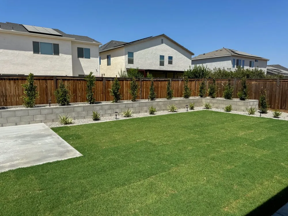 Custom garden landscaping in Taft, CA by Jimenez Landscaping
