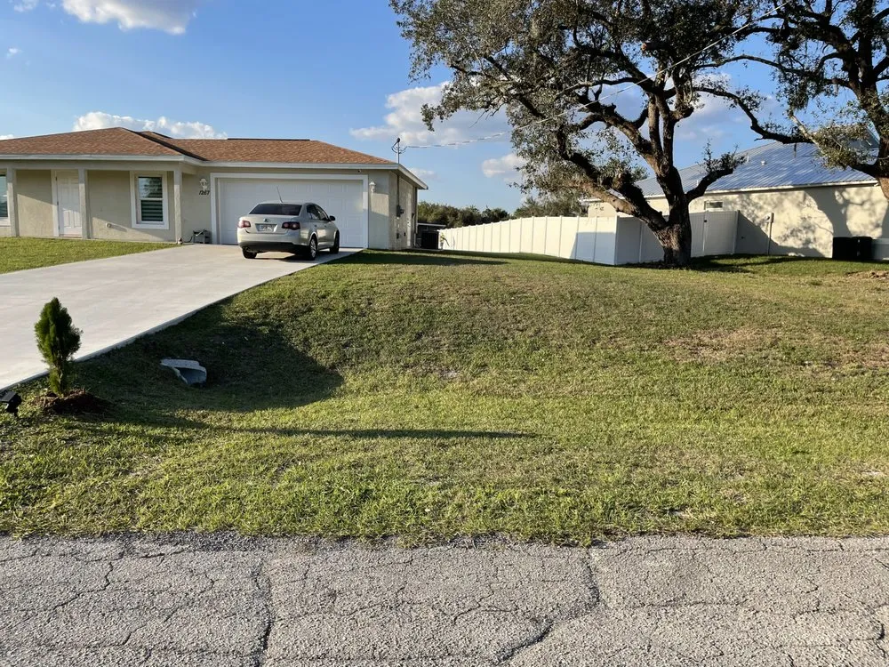 Custom yard maintenance experts serving LaBelle, FL - Jimenez Lopez Landscaping