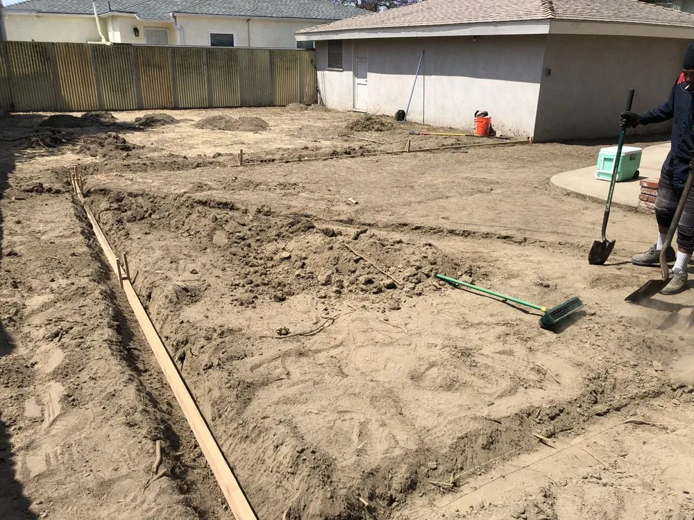 Top-rated lawn care service near you in Van Nuys, CA by Jimmie's Tree Company