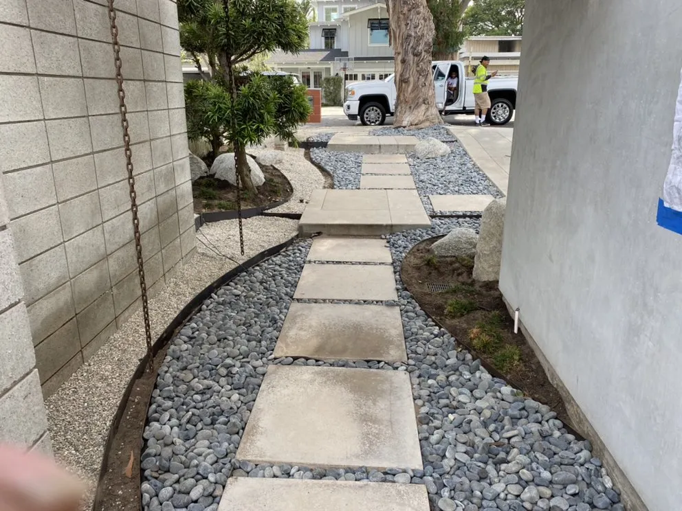 Reliable lawn care service experts serving Van Nuys, CA - Jimmie's Tree Company