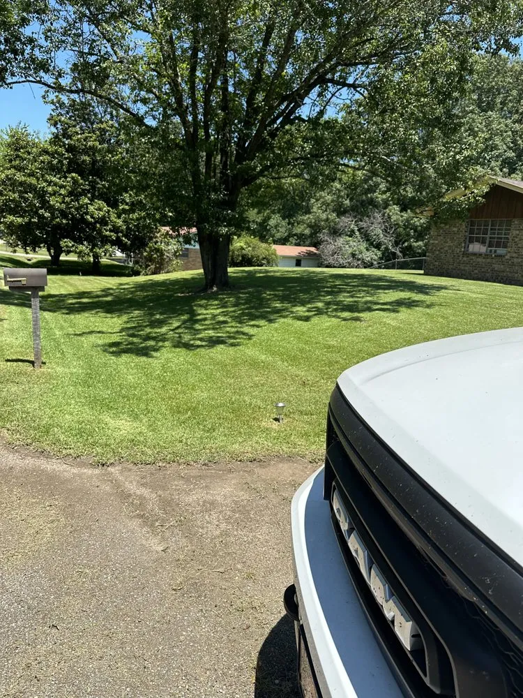 Local lawn care service experts serving Vicksburg, MS - Jimmy Finger