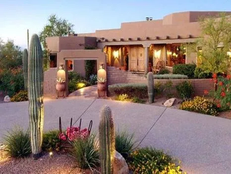 Custom residential landscaping experts serving Goodyear, AZ - Jimmys Landscaping and Tree Care