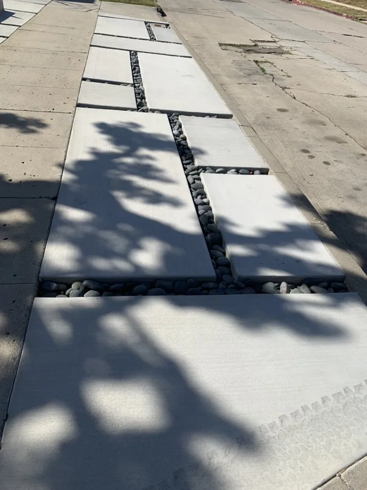 Custom yard maintenance in Los Angeles, CA by Jimmys Landscaping