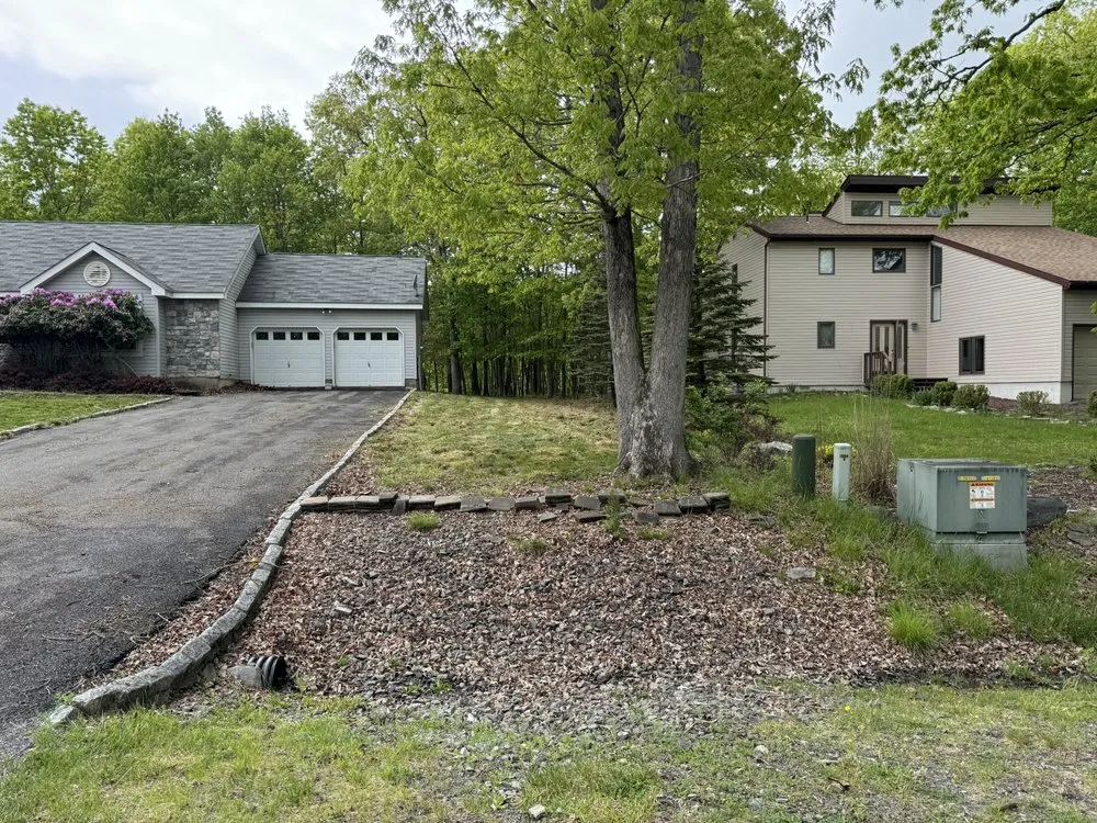 Affordable landscaping services in Long Pond, PA by Jim's Lawncutters
