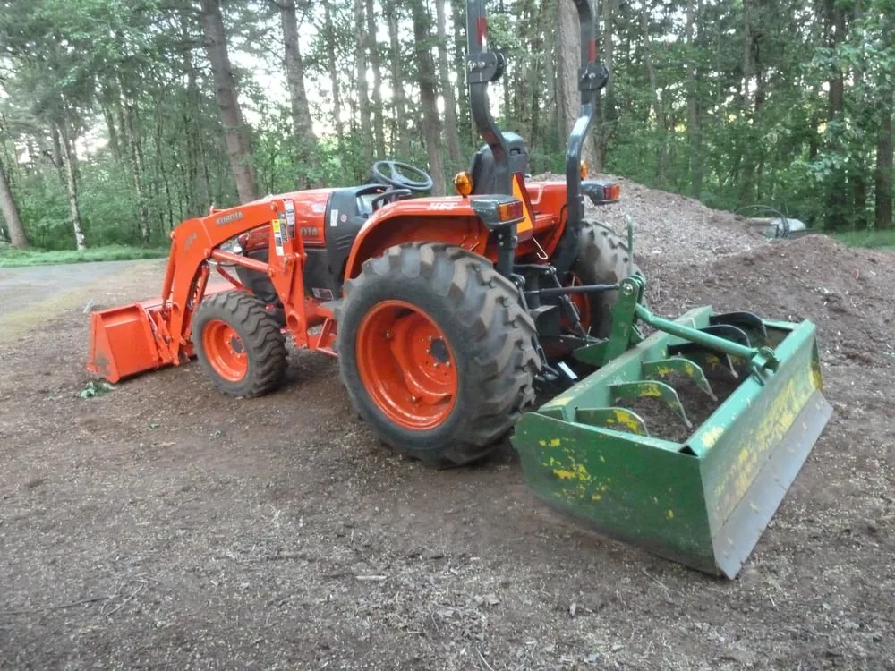Top-rated outdoor landscaping in Salem, OR by Jim's Tractor Work