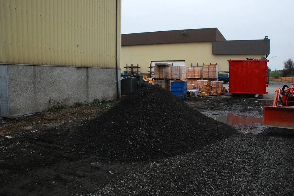 Trusted lawn care service experts serving Salem, OR - Jim's Tractor Work