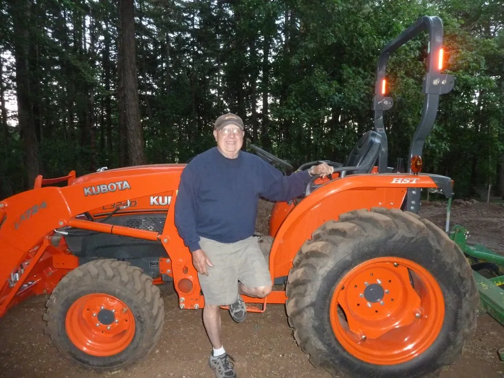 Expert landscape installation experts serving Salem, OR - Jim's Tractor Work