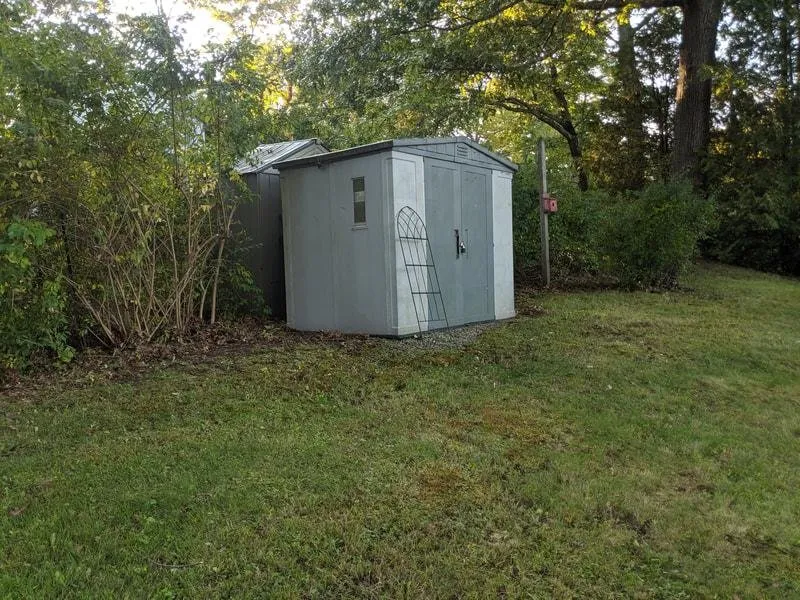 Top-rated lawn care service in Vernon, CT - Jim's Yard Care