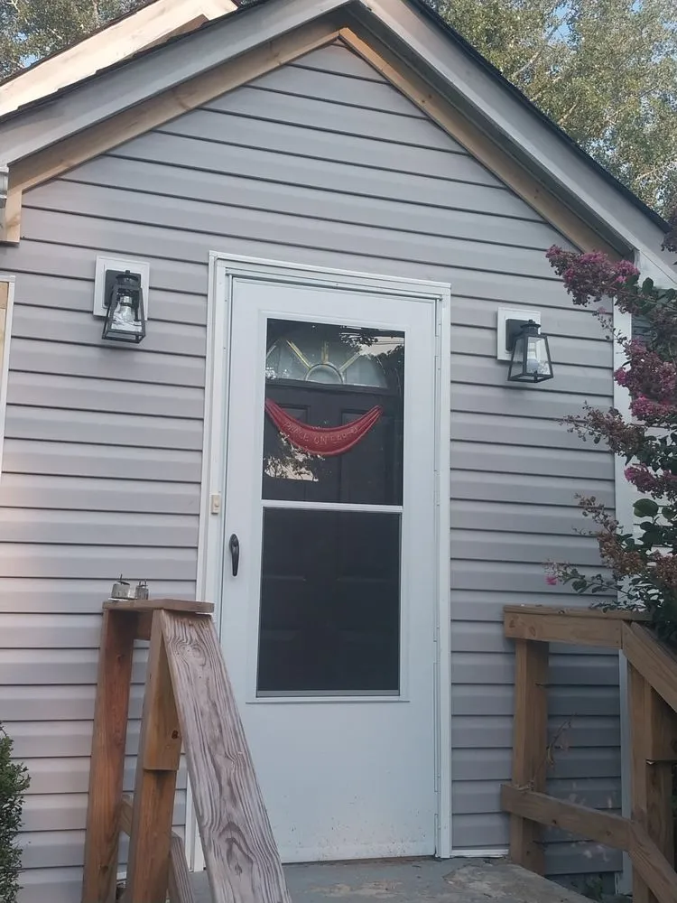 Local yard cleanup service experts serving Mastic Beach, NY - Jireh Landscaping Services