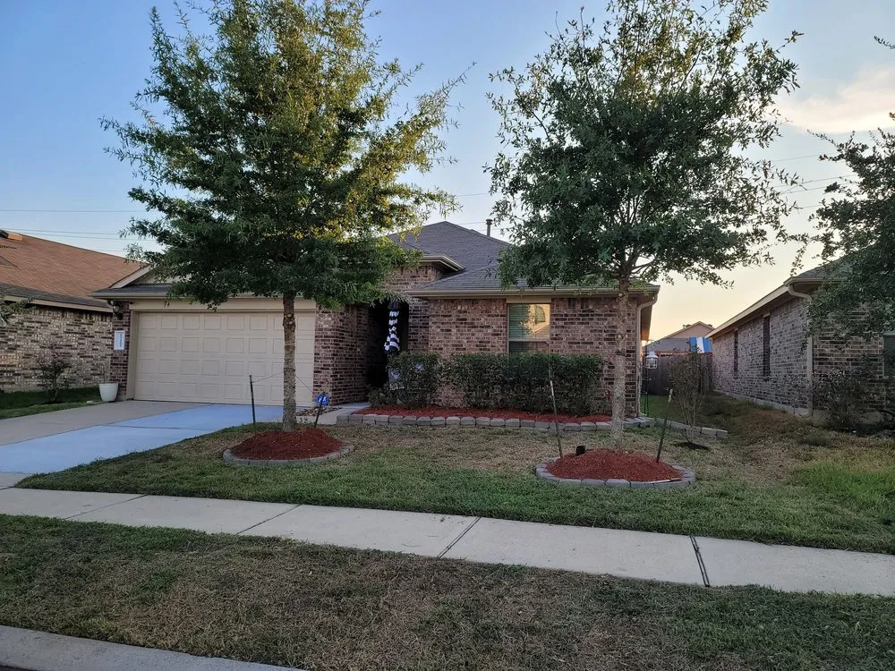 Custom lawn care service in Spring, TX - Jireh Trees and Landscaping