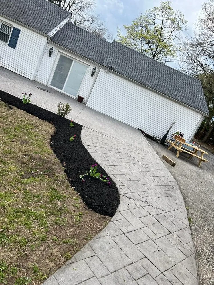 Local residential landscaping experts serving Municipio de Riverside, NJ - Jireh’s Tree Service & Landscaping