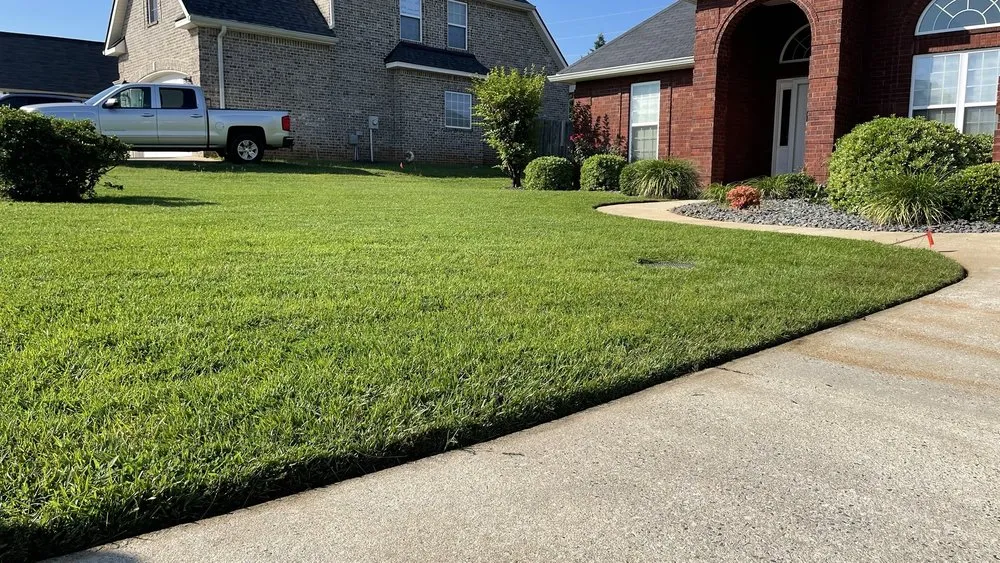 Professional outdoor landscaping in Macon, GA - J&J Cleaning and Lawn Service