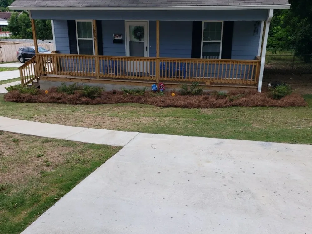 Top-rated yard cleanup service for residential properties in Macon, GA by J&J Cleaning and Lawn Service