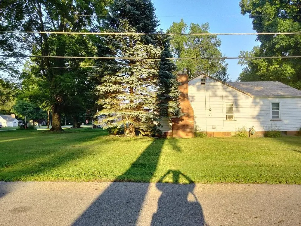 Top-rated landscaping services for year-round maintenance across Youngstown, OH - J&J Complete Lawn Care