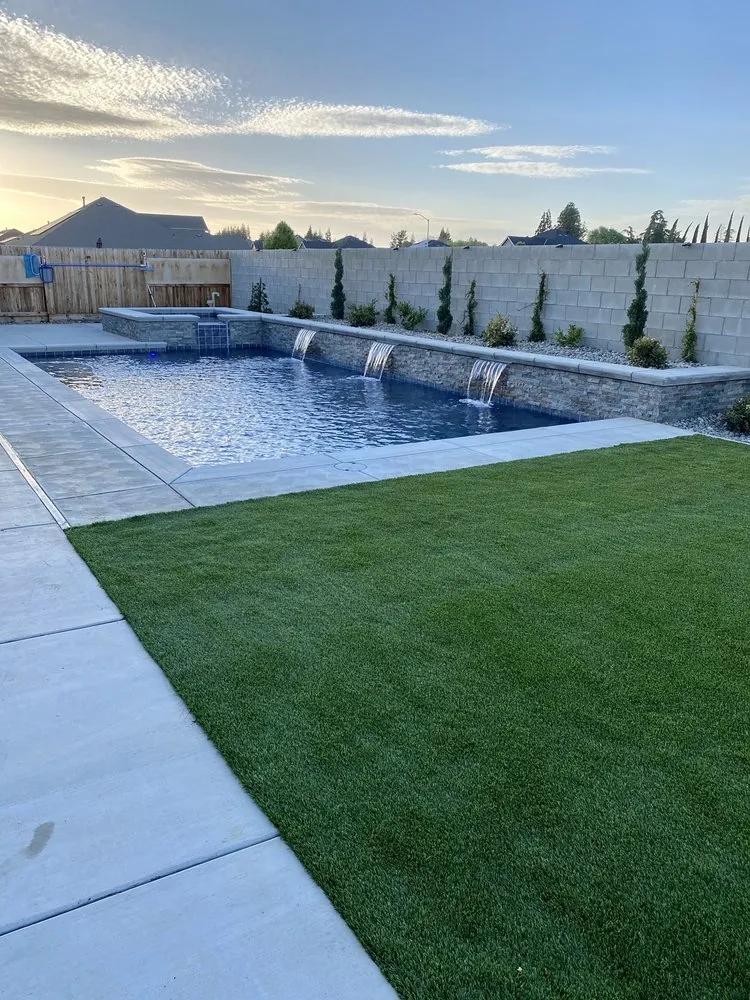 Trusted yard maintenance in Bakersfield, CA - JJ Concrete & Landscaping