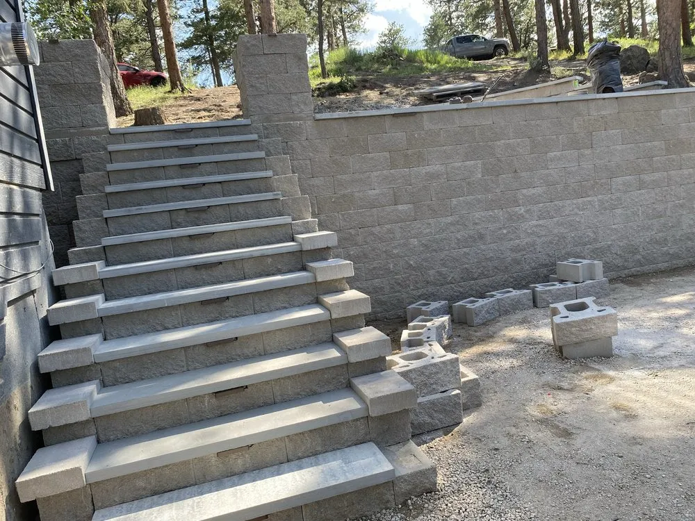 Professional yard cleanup service for beautiful yards across Denver, CO - JJ Construction & Landscaping Services