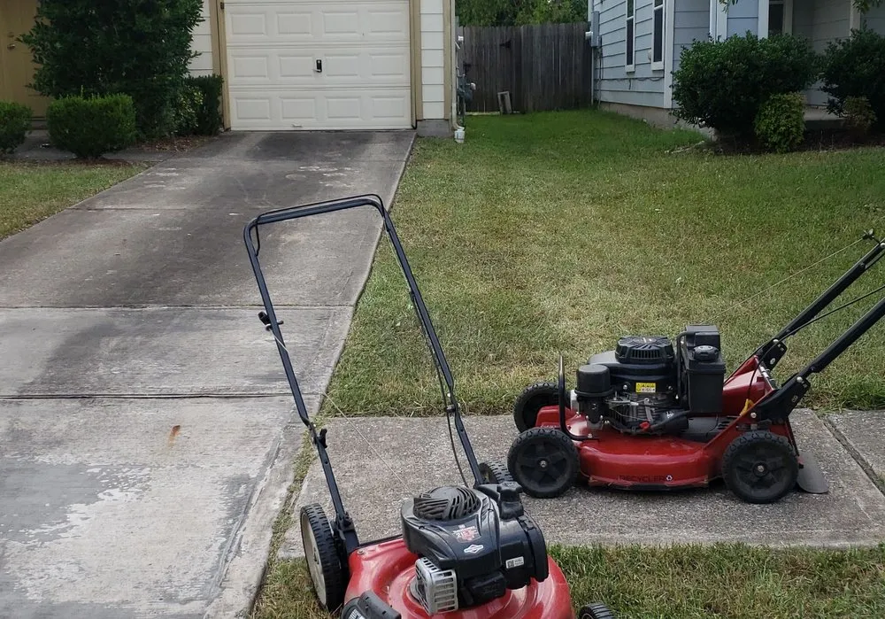 Expert yard maintenance in Houston, TX by Jj Earthcare