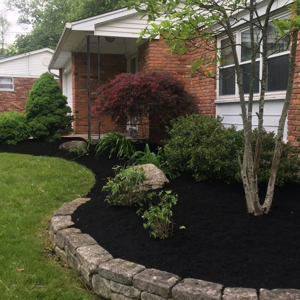 Expert outdoor landscaping in Franklin, OH by JJ Earthworks