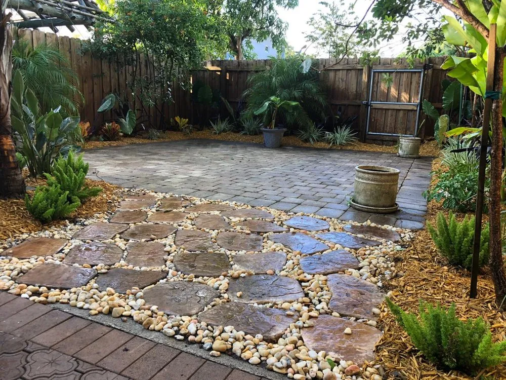 Local landscape design in Fort Lauderdale, FL by J.J. Frank Landscaping & Lawn Maintenance