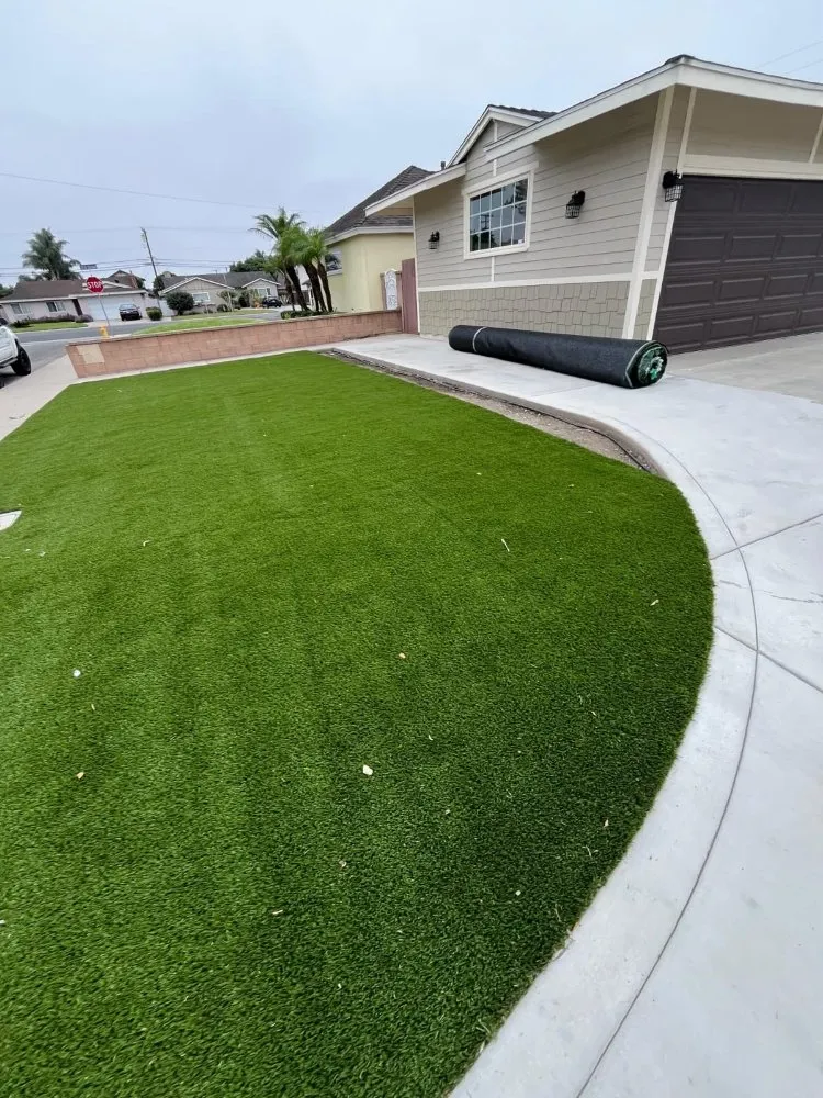 Professional lawn care service with custom design in Thousand Oaks, CA by JJ Hardscape and Landscaping