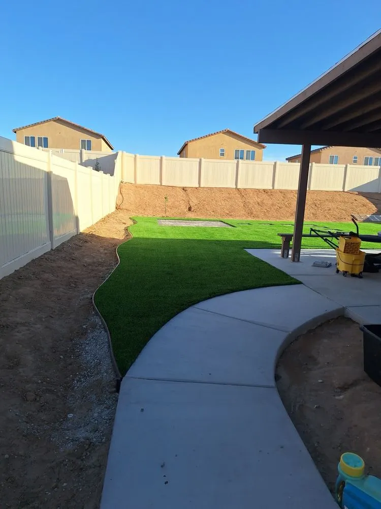 Custom lawn mowing service in Thousand Oaks, CA by JJ Hardscape and Landscaping
